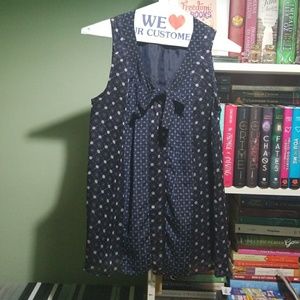 REPOSH | Sleeveless blouse